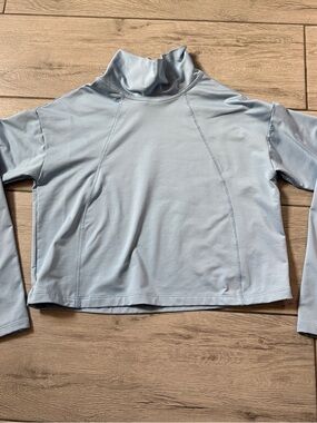 Athleta crop mock neck